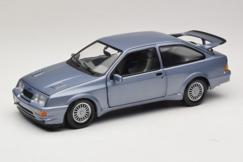 Ford Sierra RS Cosworth ブルー Minichamps 1:18 150084072 メタル