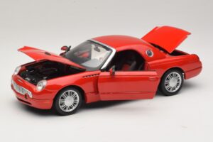 Ford Thunderbird レッド Maisto 1:18 31620 メタル - 画像 2/8
