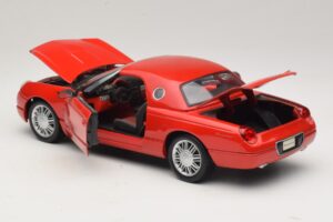 Ford Thunderbird レッド Maisto 1:18 31620 メタル - 画像 5/8