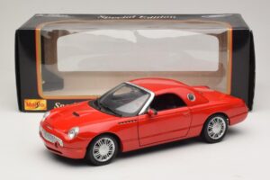 Ford Thunderbird レッド Maisto 1:18 31620 メタル - 画像 8/8