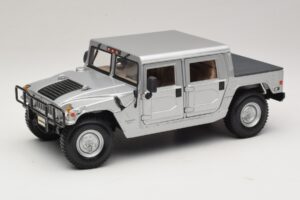 Hummer H1 ハードトップ シルバー Maisto 1:18 36857 メタル