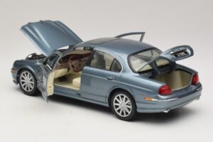 Jaguar S-Type X200 ブルー Maisto 1:18 31865 メタル - 画像 5/8