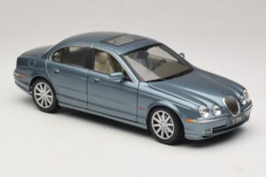 Jaguar S-Type X200 ブルー Maisto 1:18 31865 メタル - 画像 6/8