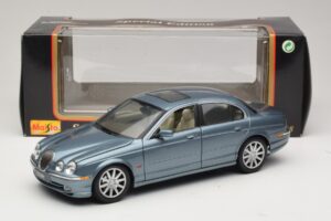 Jaguar S-Type X200 ブルー Maisto 1:18 31865 メタル - 画像 8/8