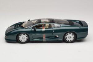 Jaguar XJ220 グリーンメタリック Maisto 1:18 31807 メタル - 画像 4/8