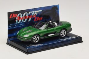Jaguar XKR X100 ロードスター Die Another Day Minichamps 1:43 045149 メタル - 画像 2/5