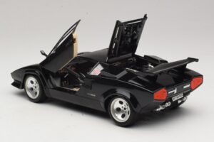 Lamborghini Countach 5000 Quattrovalvole ブラック Bburago 1:18 3337 メタル - 画像 5/8