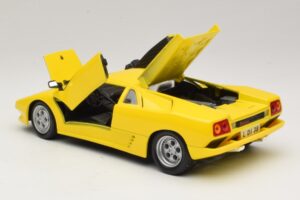 Lamborghini Diablo イエロー Maisto 1:18 32803 メタル - 画像 5/8