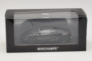 Lamborghini Gallardo ブラック Minichamps 1:43 400103504 メタル - 画像 5/5