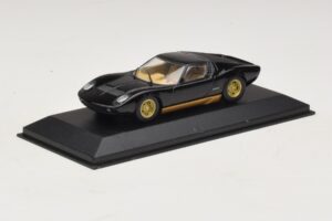 Lamborghini Miura P400 ブラック Minichamps 1:43 430103004 メタル - 画像 2/5