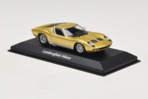 Lamborghini Miura P400 ゴールド Maxichamps 1:43 940103002 メタル - 画像 3/5