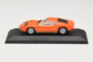 Lamborghini Miura P400 オレンジ Minichamps 1:43 430103002 メタル