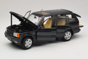 Land Rover Range Rover P38A 4.6 HSE グリーンメタリック AUTOart 1:18 70010 メタル - 画像 2/8