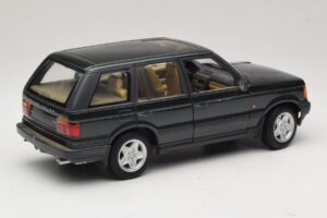 Land Rover Range Rover P38A 4.6 HSE グリーンメタリック AUTOart 1:18 70010 メタル - 画像 3/8