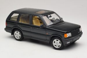 Land Rover Range Rover P38A 4.6 HSE グリーンメタリック AUTOart 1:18 70010 メタル - 画像 6/8