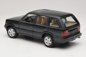 Land Rover Range Rover P38A 4.6 HSE グリーンメタリック AUTOart 1:18 70010 メタル - 画像 7/8