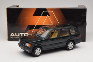 Land Rover Range Rover P38A 4.6 HSE グリーンメタリック AUTOart 1:18 70010 メタル - 画像 8/8