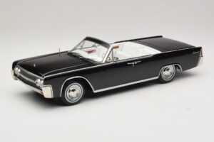 Lincoln Continental Convertible ブラック Bad Boys KK-Scale 1:18 KKDC181521 メタル