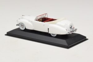 Lincoln Continental カブリオレ ホワイト Minichamps 1:43 400082501 メタル - 画像 3/5