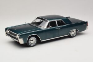 Lincoln Continental ダークグリーンメタリック Matrix Reloaded & Revolutions KK-Scale 1:18 KKDC181481 メタル