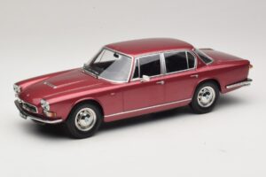 Maserati Quattroporte I レッドメタリック KK-Scale 1:18 KKDC181512 メタル