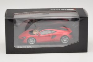 McLaren 570GT Vermillion Red Minichamps 1:43 537154522 Diecast - 画像 5/5