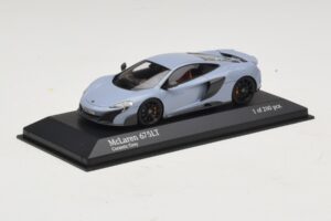 McLaren 675LT Ceramic Grey Minichamps 1:43 537154420 Diecast - 画像 2/5