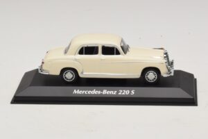 Mercedes 220 S W180 ホワイト Maxichamps 1:43 940033000 Diecast