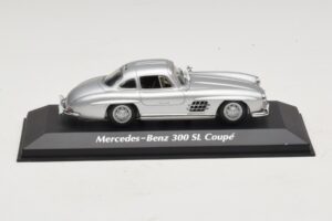 Mercedes 300 SL W198 シルバー Maxichamps 1:43 940039000 Diecast