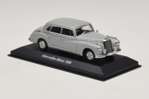 Mercedes 300 W186 グレー Maxichamps 1:43 940039061 メタル - 画像 3/5