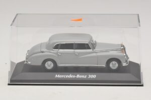 Mercedes 300 W186 グレー Maxichamps 1:43 940039061 メタル - 画像 4/5