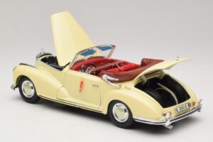 Mercedes 300S クリーム Maisto 1:18 31806 メタル - 画像 5/8