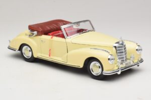 Mercedes 300S クリーム Maisto 1:18 31806 メタル - 画像 6/8