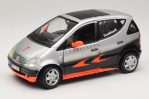 Mercedes A-Class W168 D. Coulthard シルバー Maisto 1:18 35841 メタル