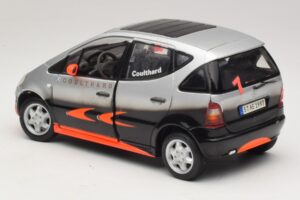 Mercedes A-Class W168 D. Coulthard シルバー Maisto 1:18 35841 メタル - 画像 7/8
