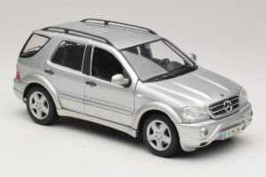 Mercedes ML55 AMG W163 シルバー Maisto 1:18 31876-P1 メタル - 画像 6/8