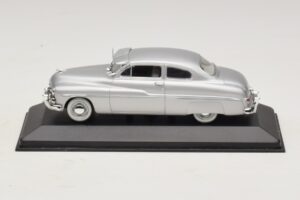 Mercury Monterey シルバー Minichamps 1:43 400082404 メタル