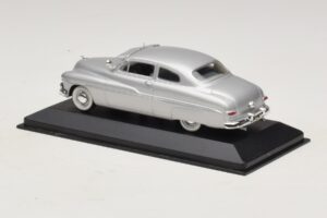 Mercury Monterey シルバー Minichamps 1:43 400082404 メタル - 画像 3/5