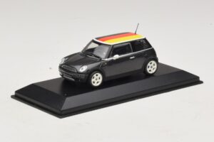 Mini Cooper One R50 グリーン ドイツ国旗付き Minichamps 1:43 MINI033 メタル - 画像 2/5