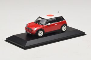 Mini Cooper One R50 レッド 日本国旗付き Minichamps 1:43 MINI034 メタル - 画像 2/5