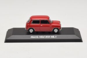 Morris Mini 850 Mk1 レッド Maxichamps 1:43 940138600 メタル
