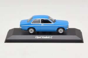 Opel Kadett C ブルー Maxichamps 1:43 940045601 Diecast