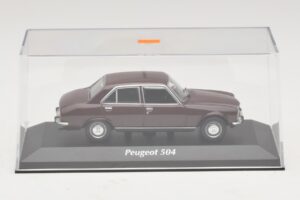 Peugeot 504 ダークレッド Maxichamps 1:43 940112500 メタル - 画像 4/5