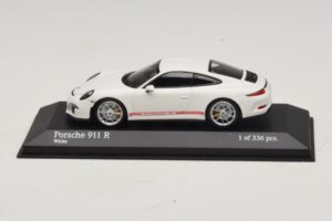 Porsche 911 991.1 R ホワイト Minichamps 1:43 410066221 メタル