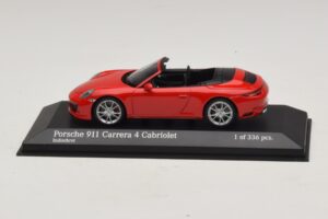 Porsche 911 991.2 Carrera 4 カブリオレ レッド Minichamps 1:43 410067230 メタル
