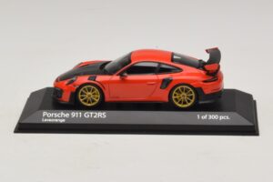 Porsche 911 991.2 GT2 RS オレンジ Minichamps 1:43 410067229 メタル