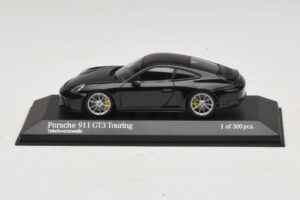 Porsche 911 991.2 GT3 Touring ブラックメタリック Minichamps 1:43 410067424 Diecast