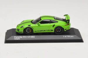 Porsche 911 991 GT3 RS グリーン Minichamps 1:43 410063224 メタル