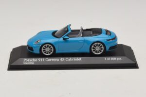 Porsche 911 992 Carrera 4S カブリオレ ブルー Minichamps 1:43 410069332 メタル