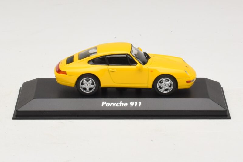 Porsche 911 993 イエロー Maxichamps 1:43 940063000 メタル